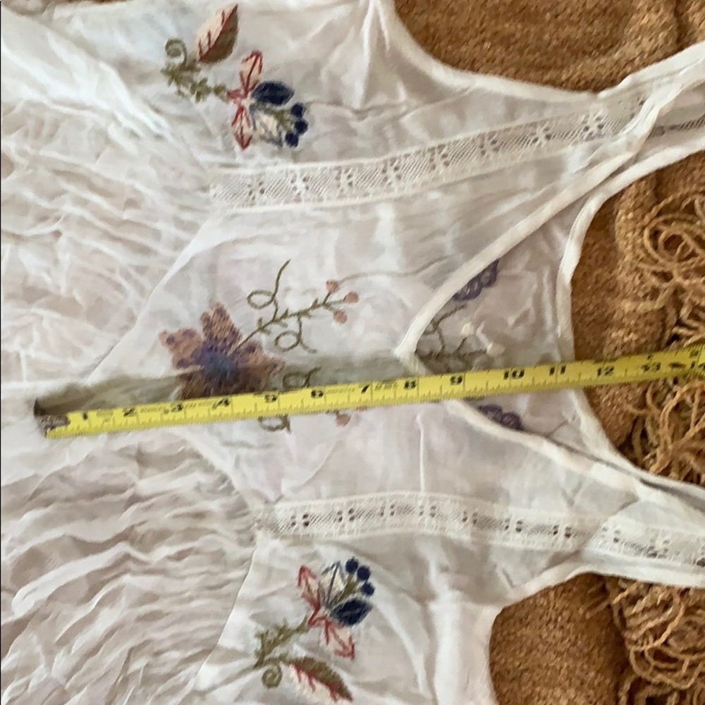 Free People embroidered top sz small NWT - Picture 11 of 13